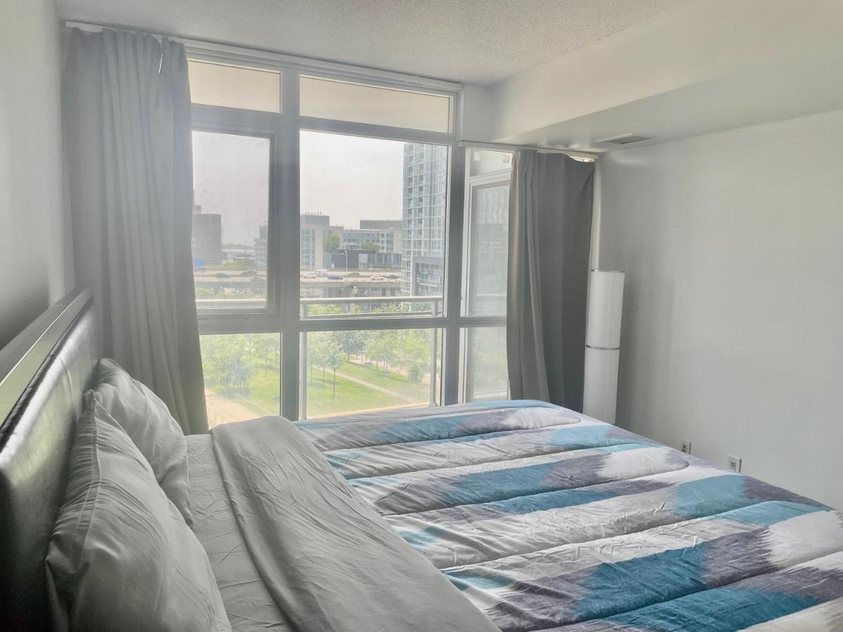 Three Br Condo Step To Cn Tower Rogers Center With Free Parking トロント エクステリア 写真