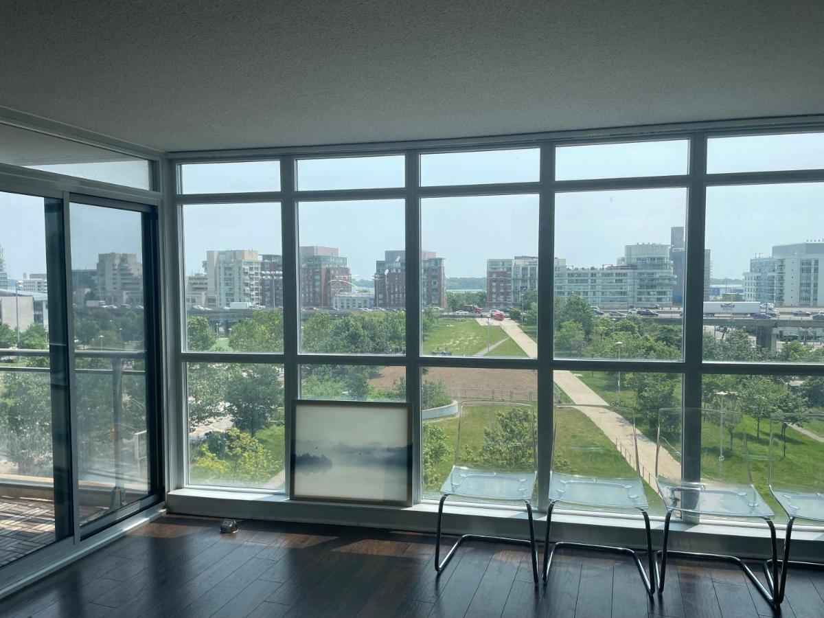 Three Br Condo Step To Cn Tower Rogers Center With Free Parking トロント エクステリア 写真