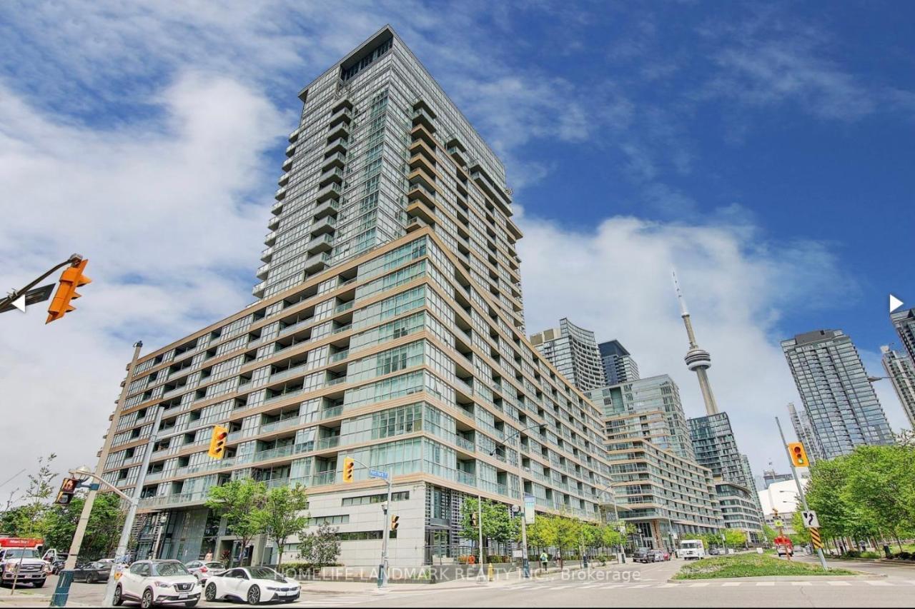 Three Br Condo Step To Cn Tower Rogers Center With Free Parking トロント エクステリア 写真