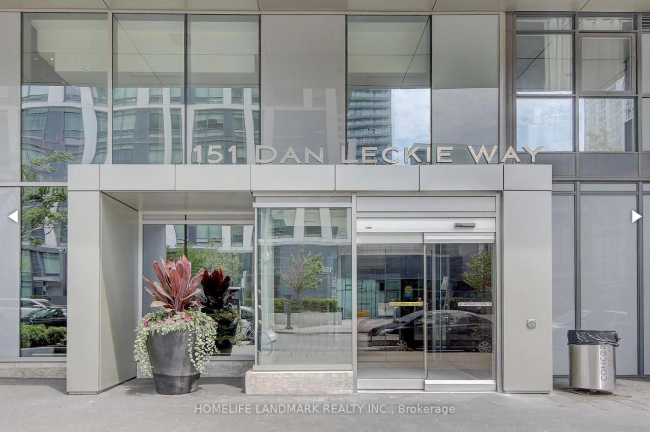Three Br Condo Step To Cn Tower Rogers Center With Free Parking トロント エクステリア 写真