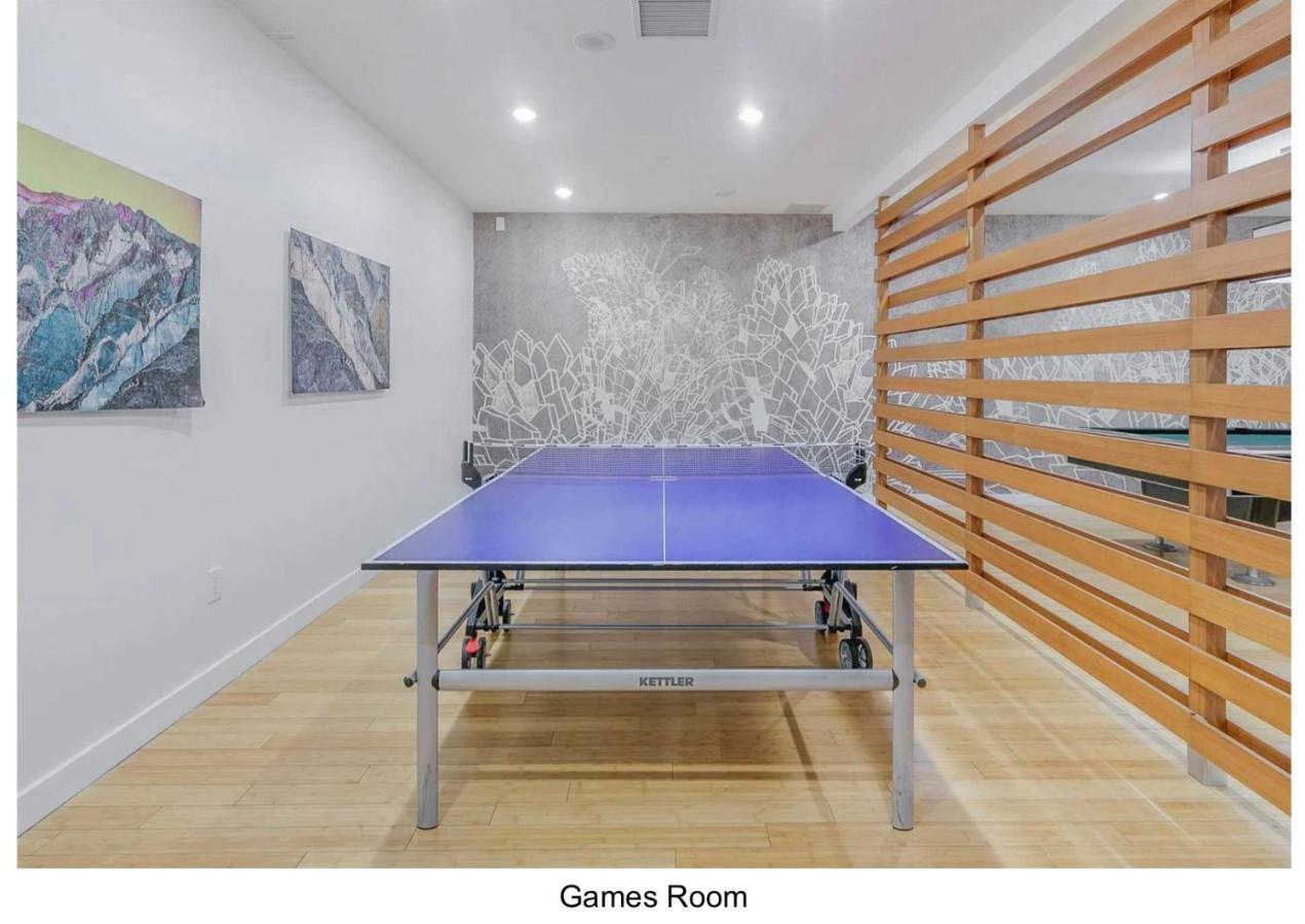 Three Br Condo Step To Cn Tower Rogers Center With Free Parking トロント エクステリア 写真